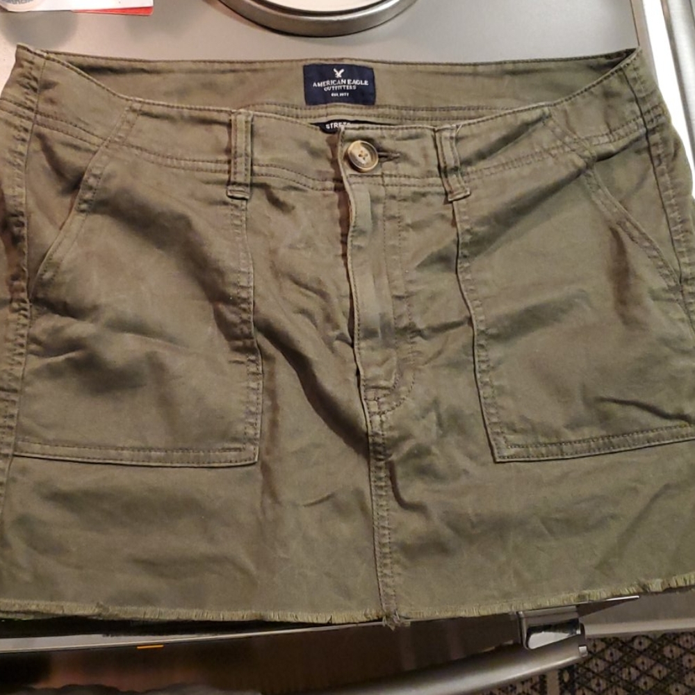 American eagle army green mini skirt